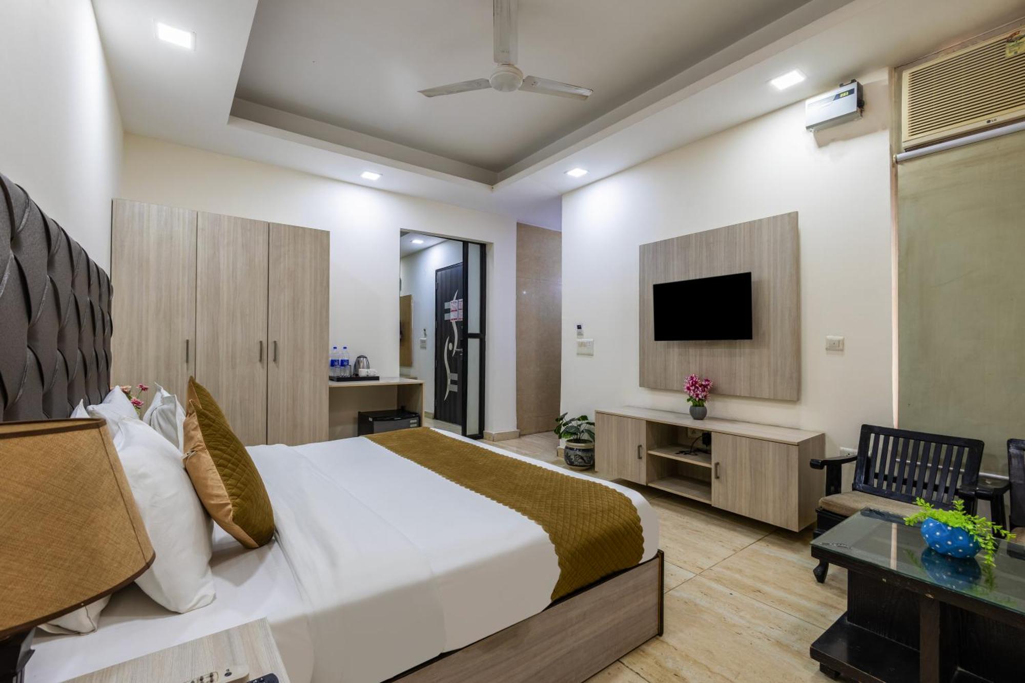 Kabul Hotel By Nexhub Palace - Medanta Gurgaon Ngoại thất bức ảnh