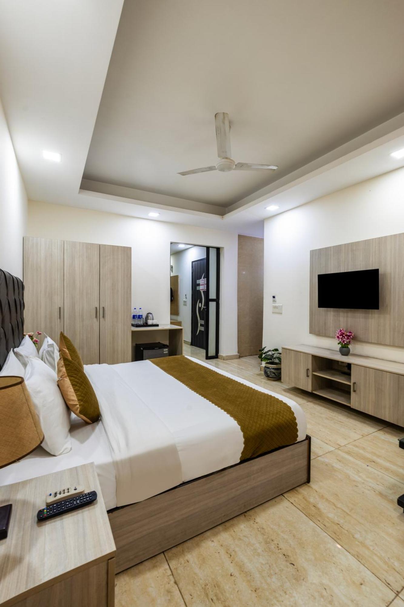 Kabul Hotel By Nexhub Palace - Medanta Gurgaon Ngoại thất bức ảnh